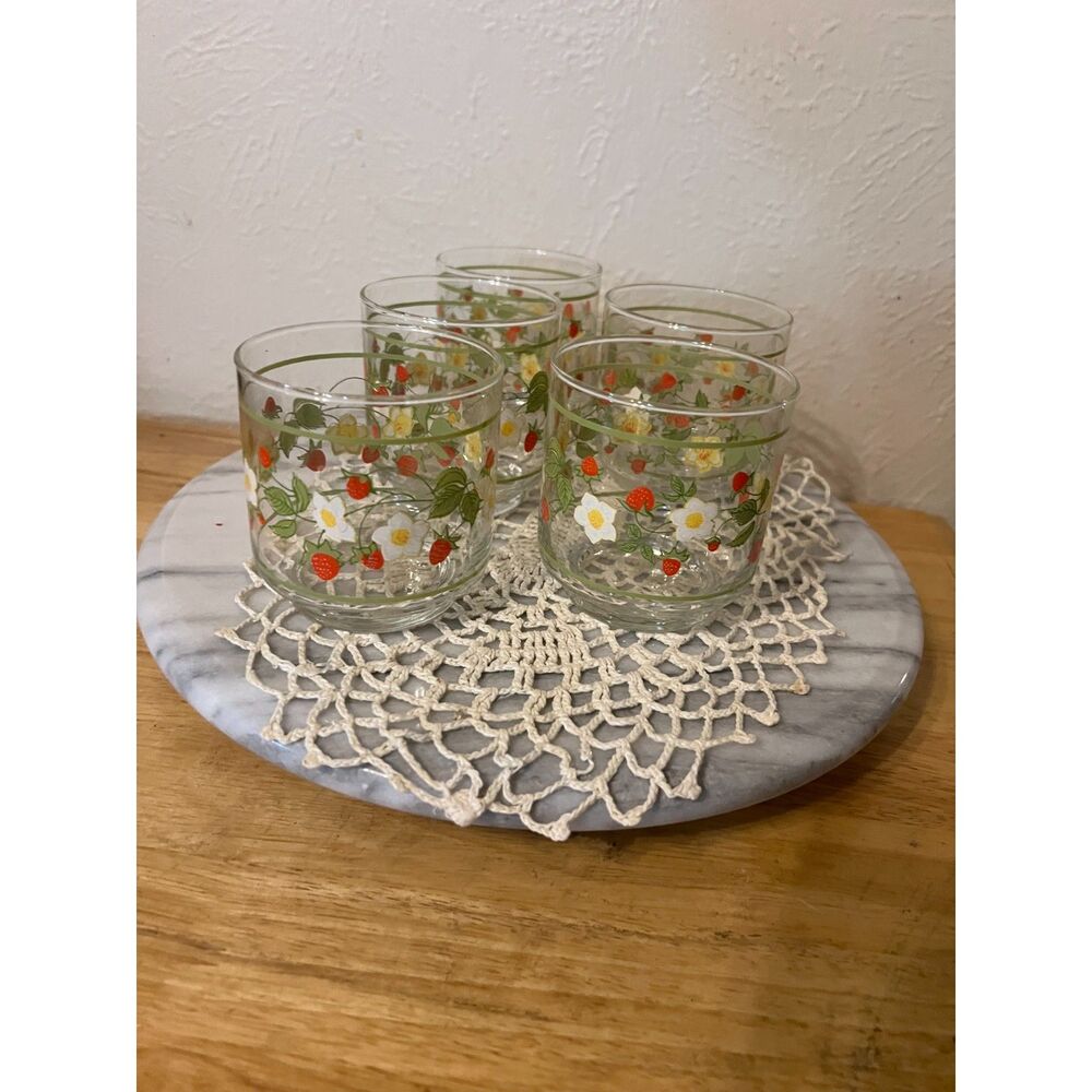 Vintage Corelle Strawberry Sundae